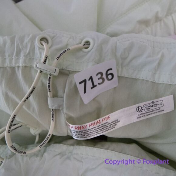 New! Free People Movement Sight Seein’ puffer vest in mint green, size S - Picture 16 of 16